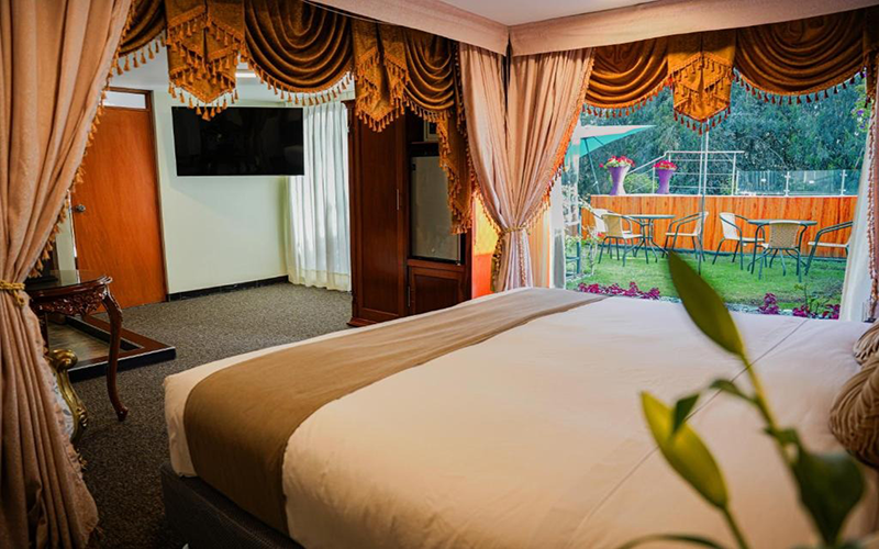 Habitación Deluxe con Balcón — HC Hotel Adriamo